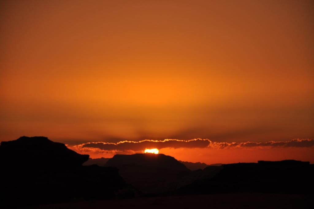 Wadi Rum Starlight Camp Екстериор снимка